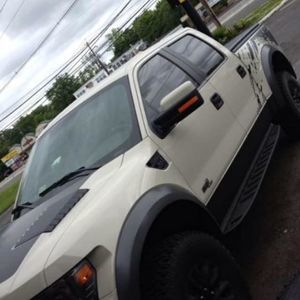 Meet your Posher, Tauro